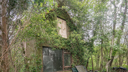 Creepy horrorhuis op Funda gespot: zou jij hier willen wonen?