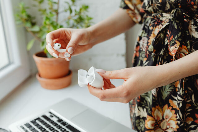 airpods lifehack