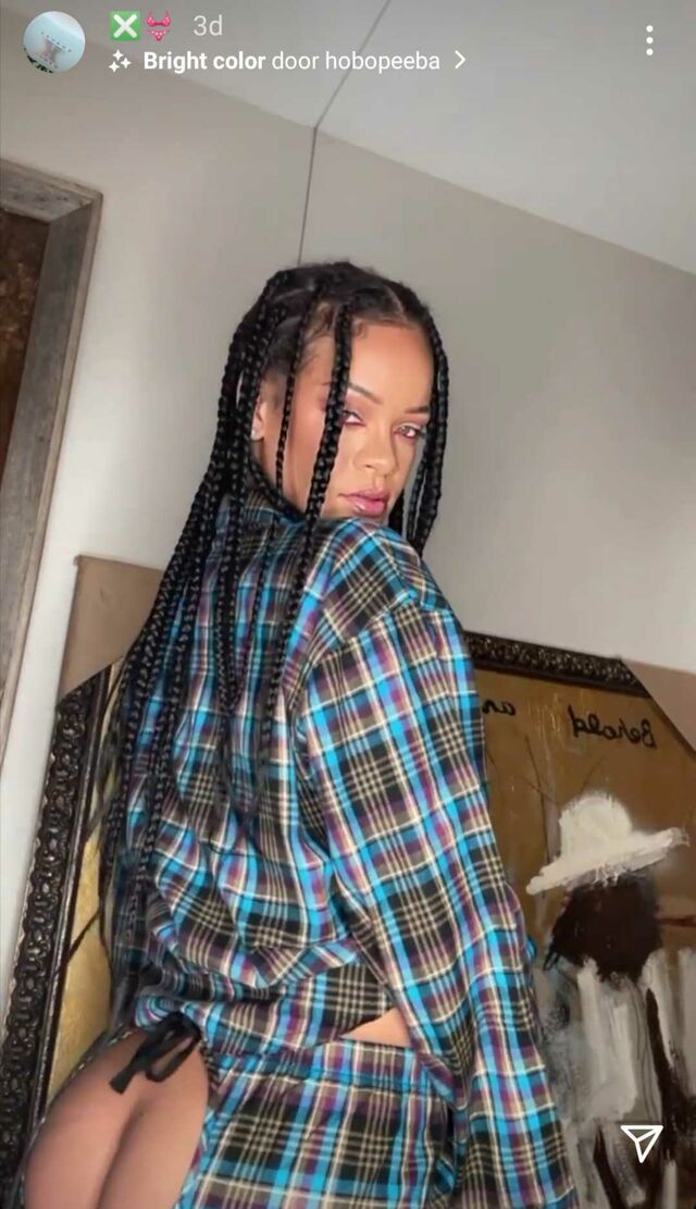 rihanna nieuwe pyjama's feestdagen pyjamabroek met gat kont