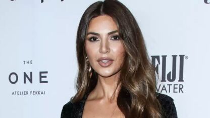 Negin Mirsalehi in tranen na onthulling geslacht baby