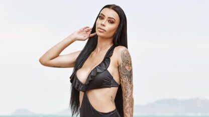 Ex On The Beach-Yasmine Pierards is verslaafd aan plastische chirurgie