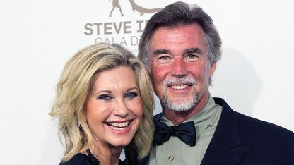 Man van Olivia Newton-John eert Grease-zangeres met emotioneel bericht