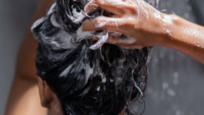 Vermijd dit ingrediënt in shampoos voor haar dat altijd goed zit