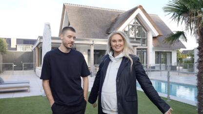 Zien: Romee Strijd geeft housetour door haar gigantische droomvilla