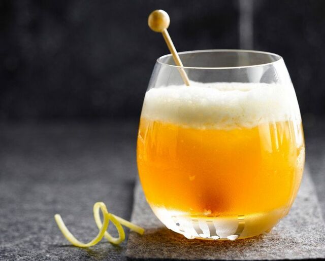 kerstcocktail amaretto sour 