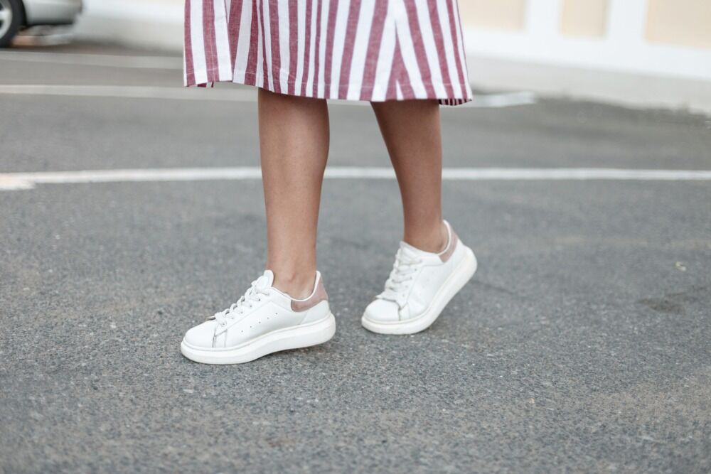 Witte lederen online sneakers