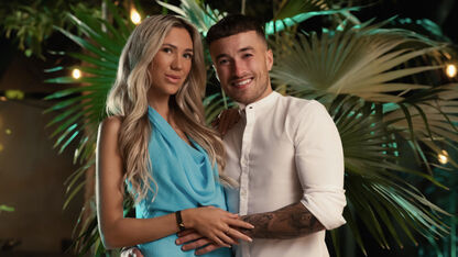 Say what? Mike & Evie uit Temptation Island smokkelden stiekem iets mee naar de villa's