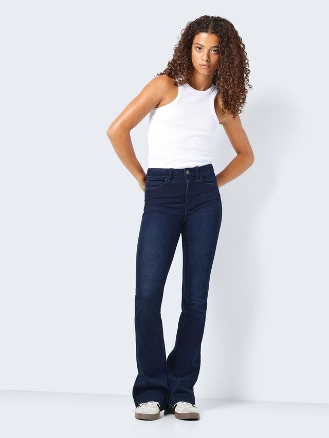 Noisy May NMSALLIE HIGH-WAIST FLARED JEANS, Dark Blue Denim, highres - 27021552_DarkBlueDenim_007.jpg