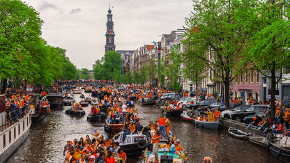 Het is bijna Koningsdag: dit zijn de leukste last minute dingen om te doen met je vrienden