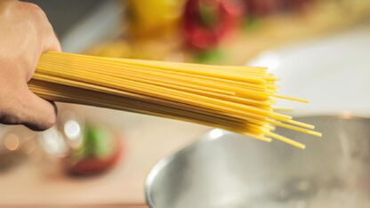 Bespaar energie door je pasta op deze manier te koken
