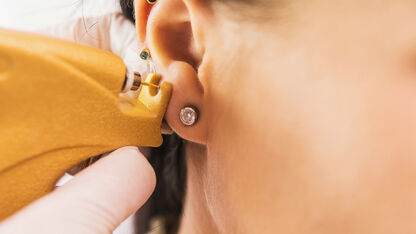 Alles wat je wil weten over de 'rook' piercing