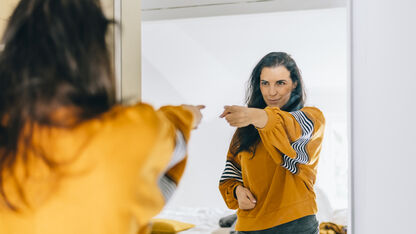 Tegen jezelf praten: volgens TikTok is het goed!